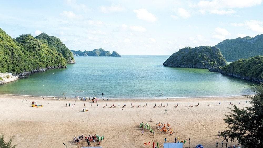 Avoid midday (11:00 AM &ndash; 2:00 PM) during the summer, as the sun can be quite intense